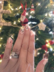holiday-nailart-manicure-essielove